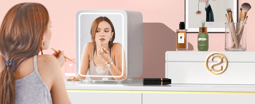Mini Frigo Beauty con Specchio LED – 4 Litri per Skincare e Trucco